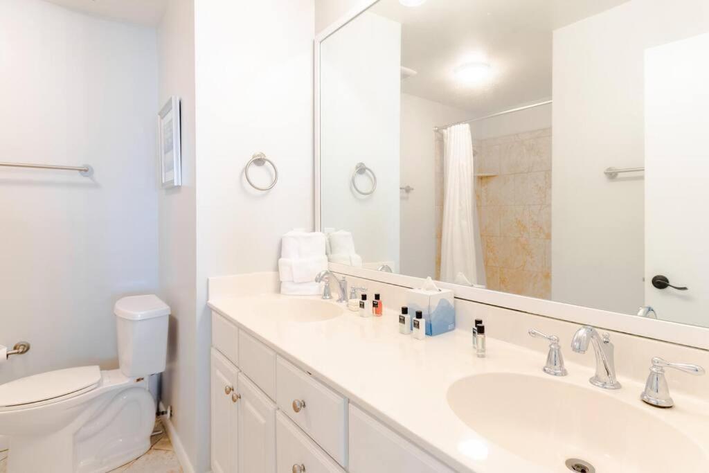 Seascape 315 - Oceanfront Condo Overlooking Pool Isle of Palms Exterior photo